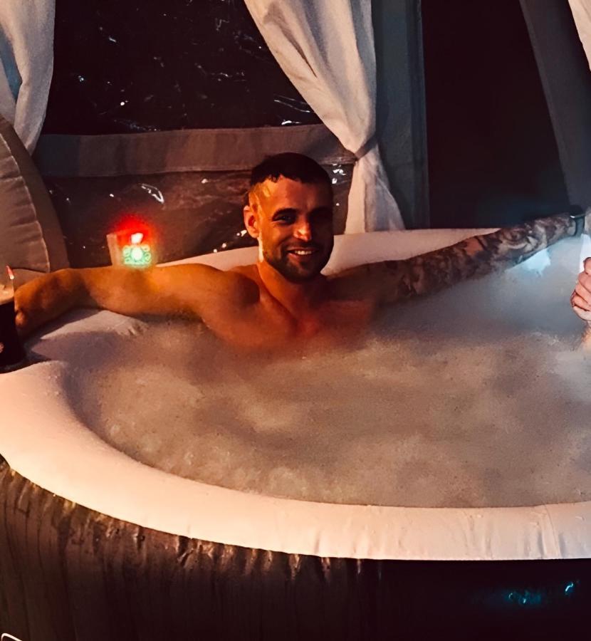 Rostrevor Valley Caravans With Private Hot Tub Bagian luar foto
